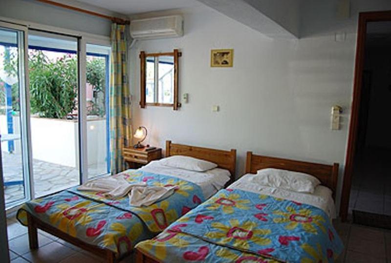 Fotini Apartments Ajíasz Fotinísz-part Szoba fotó